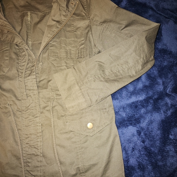 Cargo Jacket - Picture 2 of 5